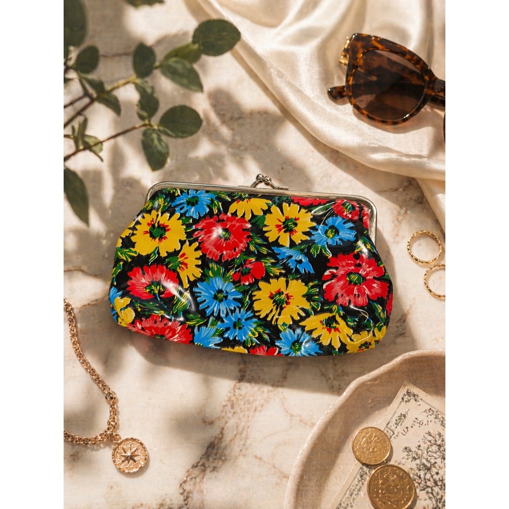 Vintage Floral Kiss Clasp Clutch Purse Multi Color Retro Glossy Makeup Bag 7x5x1